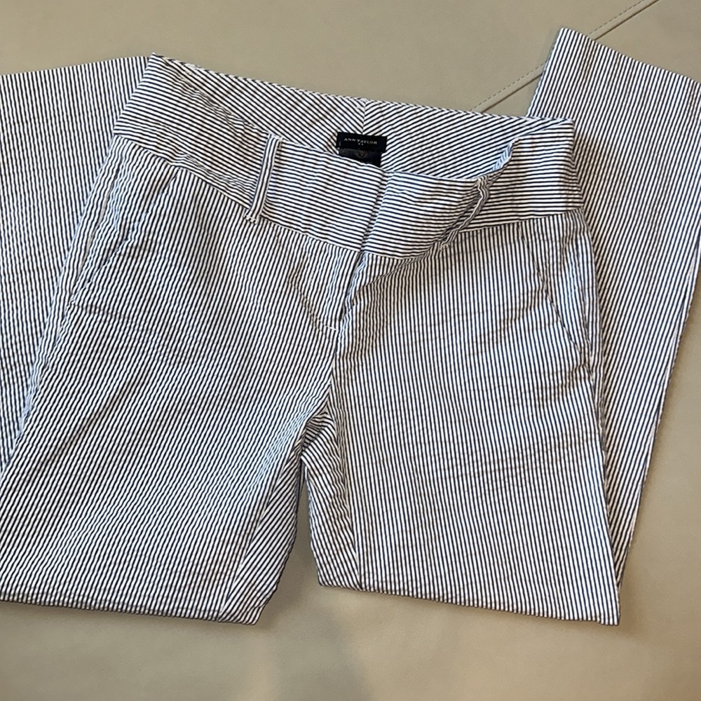 Women’s cropped chino